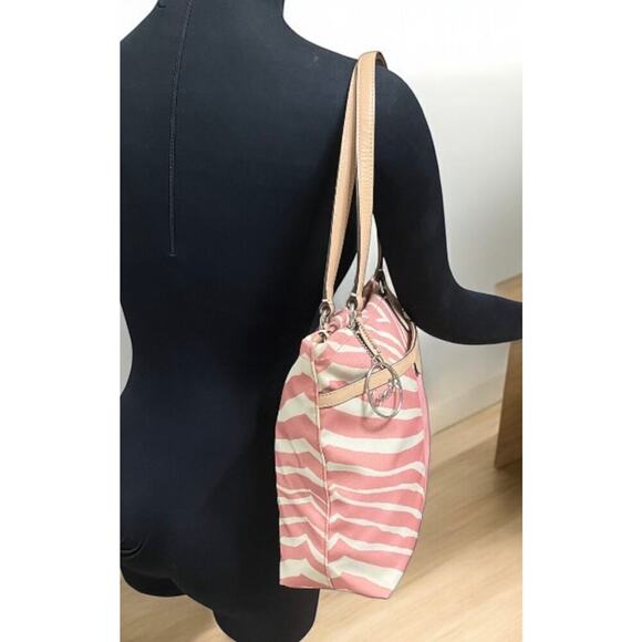 Coach F23283 Zebra Print Canvas Tote Bag & Matching Wristlet - Picture 10 of 14